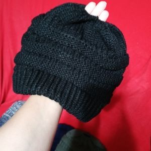 Ponytail Knitted Bonet Hat